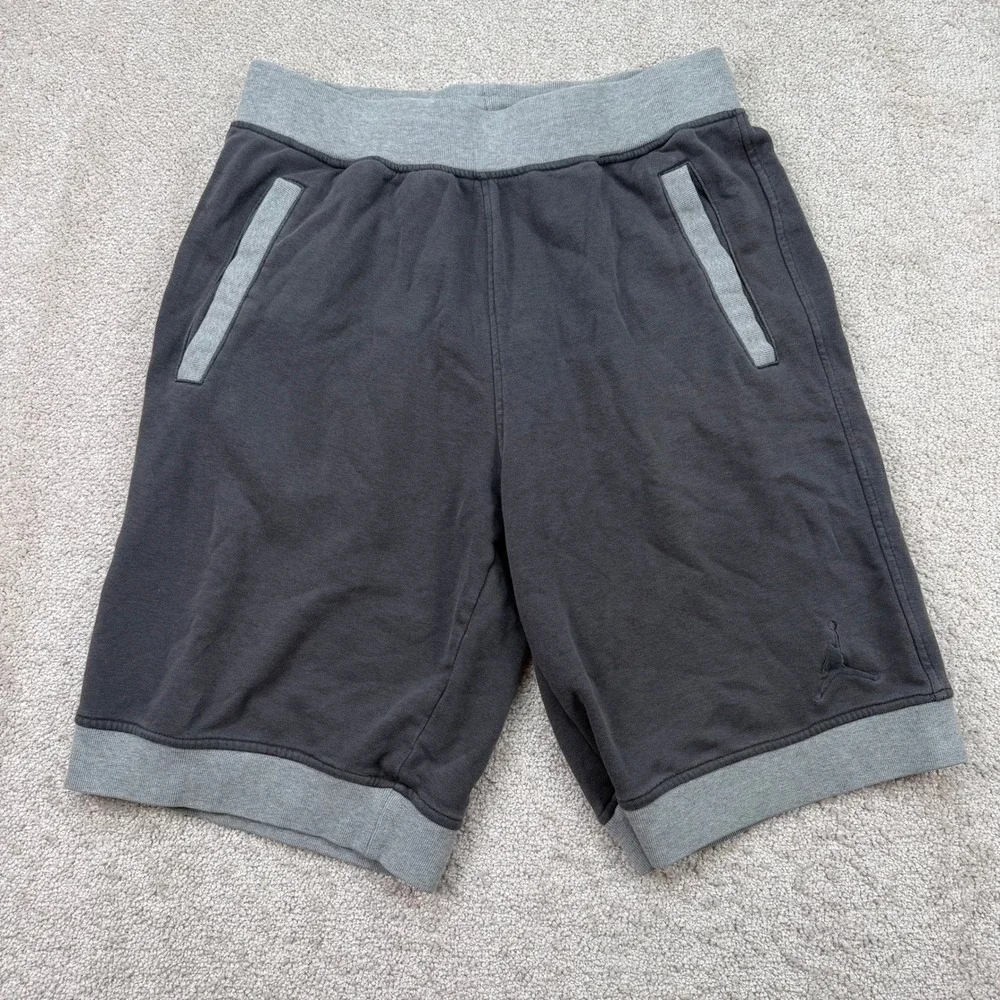 Jordan Mens L Fleece Shorts Gray 642453 Jumpman Logo Sweatshorts